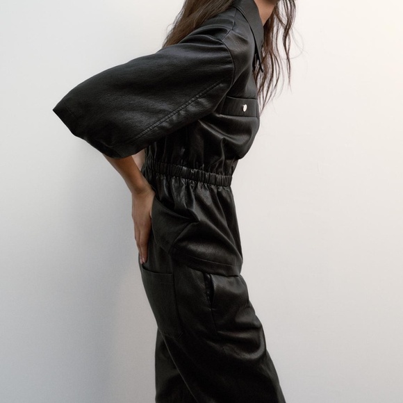 BNWT FAUX LEATHER JACKET - Picture 3 of 7